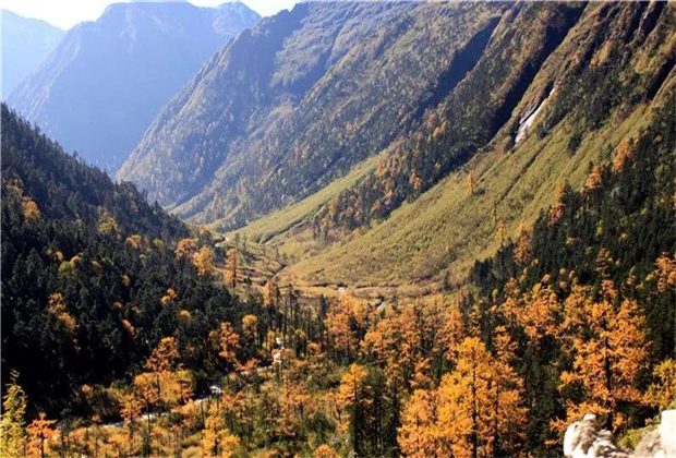怒江定制旅游：來(lái)福貢，一起用腳步丈量山川，享受美好