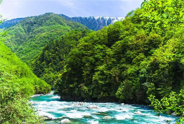 怒江會議旅游：遠(yuǎn)離城市喧囂，來看看秋日的獨龍秘境
